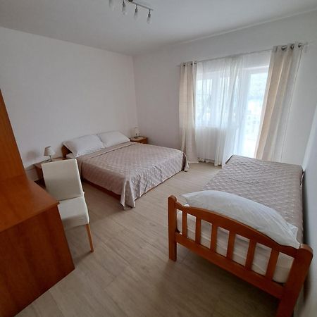 Apartman G&L Grebastica Luaran gambar