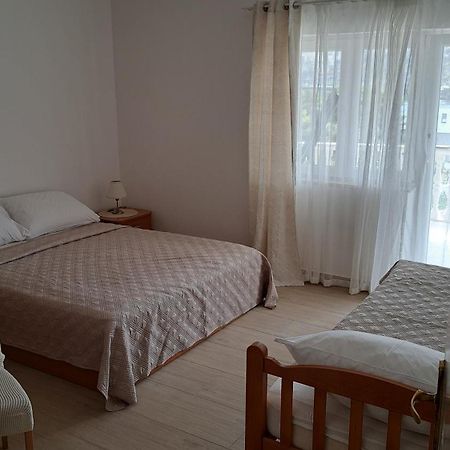 Apartman G&L Grebastica Luaran gambar