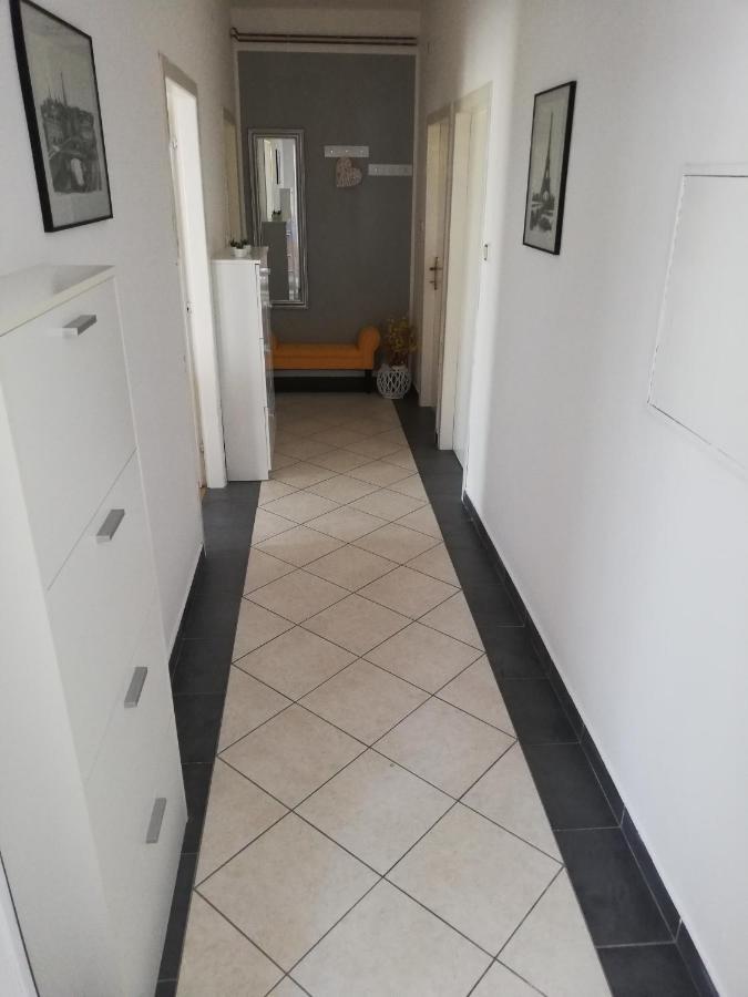 Apartman G&L Grebastica Luaran gambar